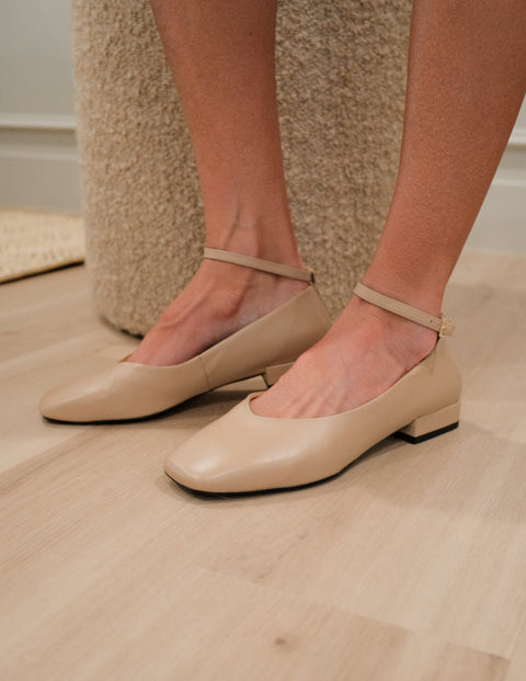 Sylvie Flats