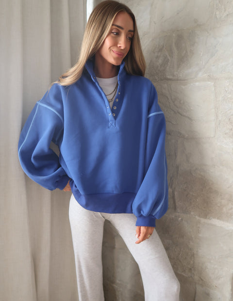 Blue District Pullover