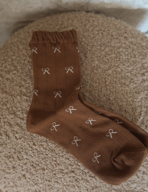 Chestnut Ribbon Socks